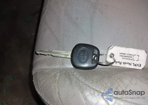 2005 Toyota Sienna Xle z USA, uszkodzony, nr VIN 5TDZA22C25S232319